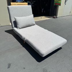 Convertible Futon Chair Sofa Bed, Light Gray Very Clean and Excellent Condition Like New