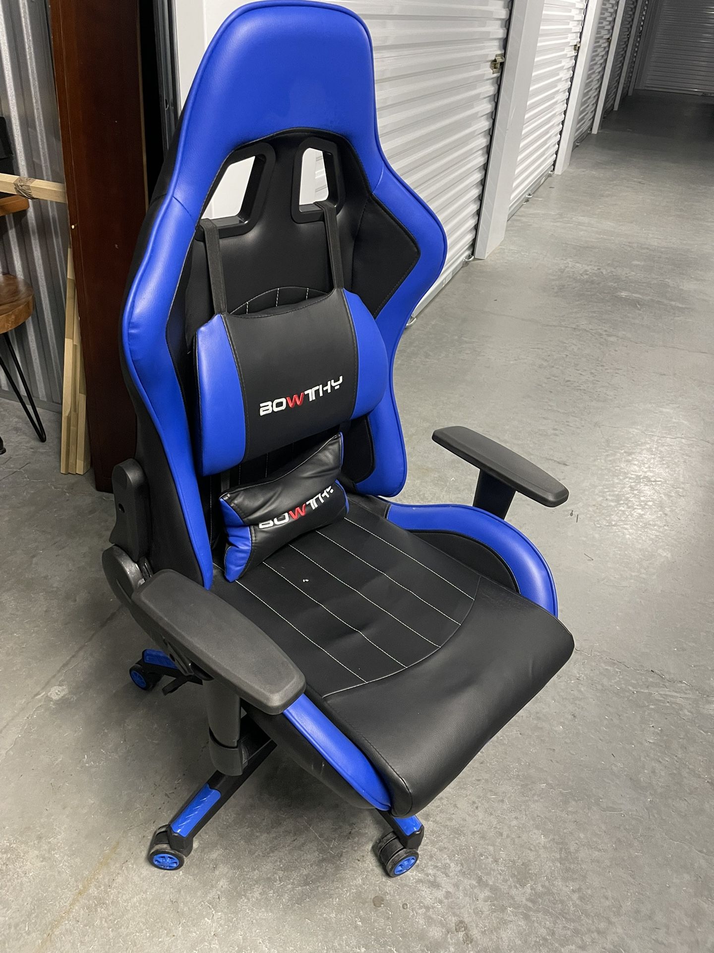 BOWTHY Massage Gaming Chair Blue/Black
