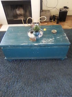 Table and 2 night stands