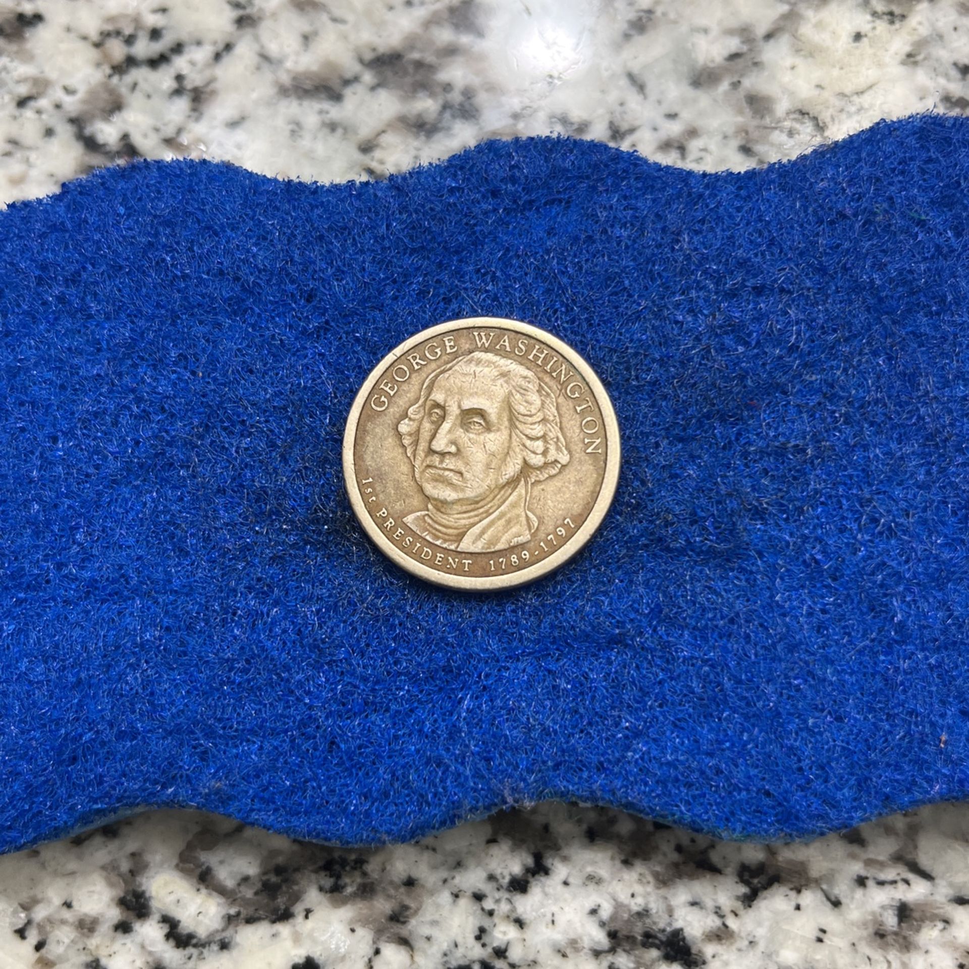 I Dollar Coin
