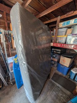 Tuft & Needle Mint Queen Mattress