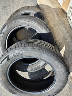 3 tires 225/60/18 (DOT 4523) Subaru Outback Toyota Rav4 Venza Honda Crosstour 18in