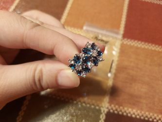 Pretty gemstone ring