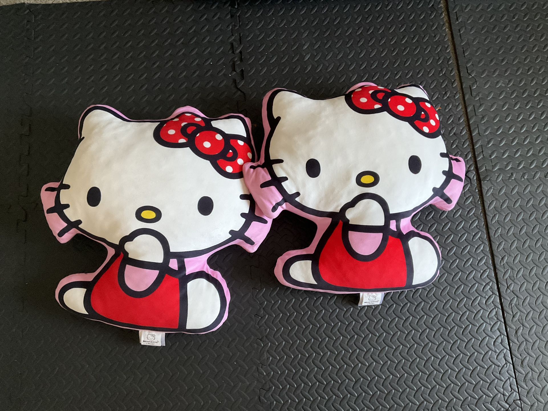 Hello Kitty Pillow 