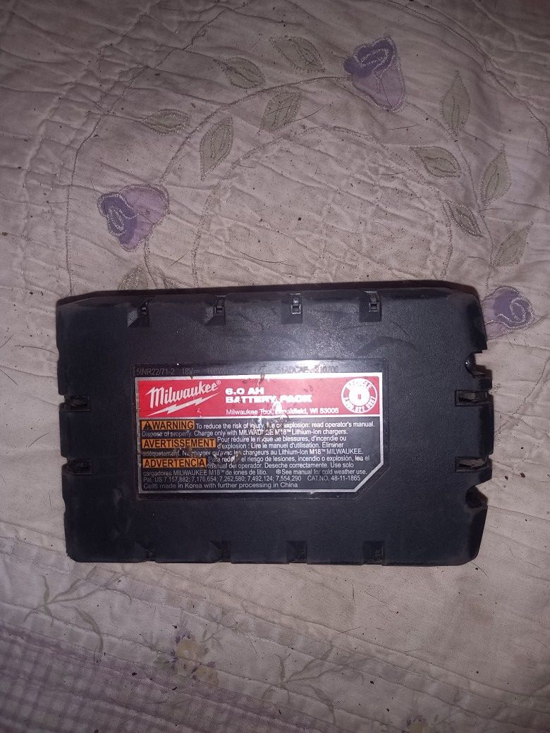 Milwaukee
M18 18-Volt Lithium-Ion High Output Battery Pack 6.0Ah