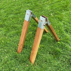 saw horses wood 