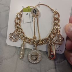 BRAND NEW GUESS LOS ANGELES BRACELET........😁😊😍