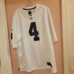 Nike OnField Las Vegas Raiders Carr #4 Jersey Size Large New, no tags.
Size L