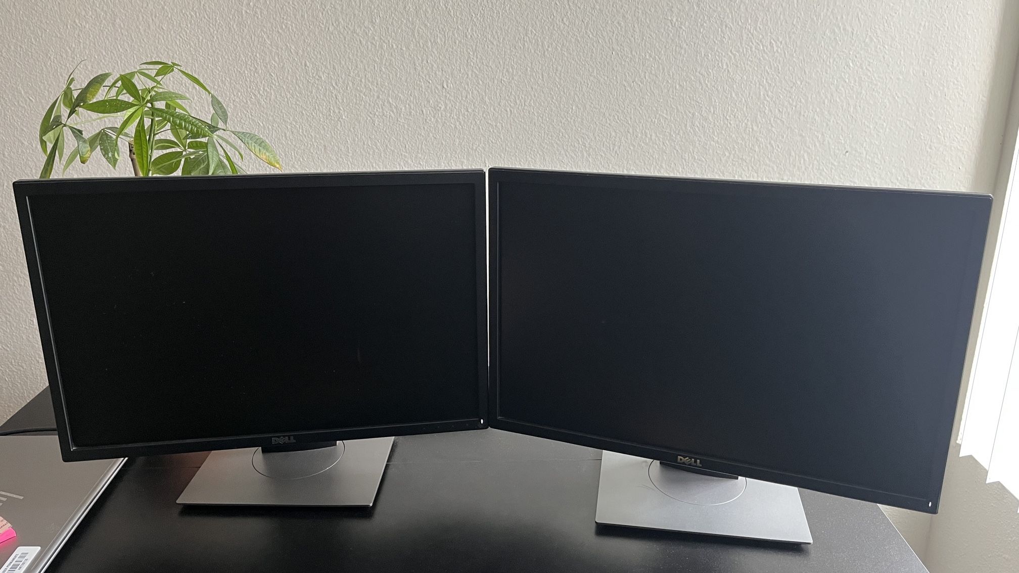 Dell Dual Monitor Setup + Docking Station with Charger