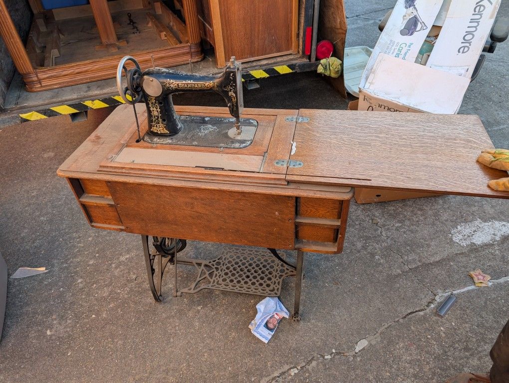 Antique Sewing Standard Machine 