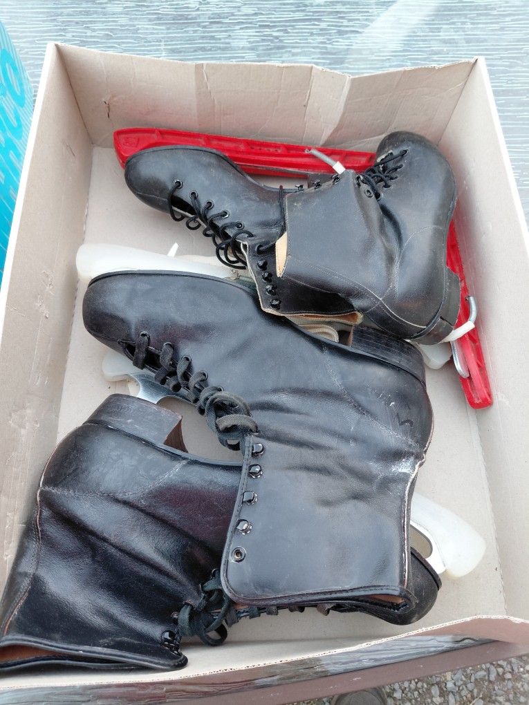 Vintage Ice Skates 