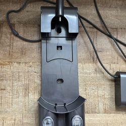 Dyson  Charger/ Hanging Dock Station