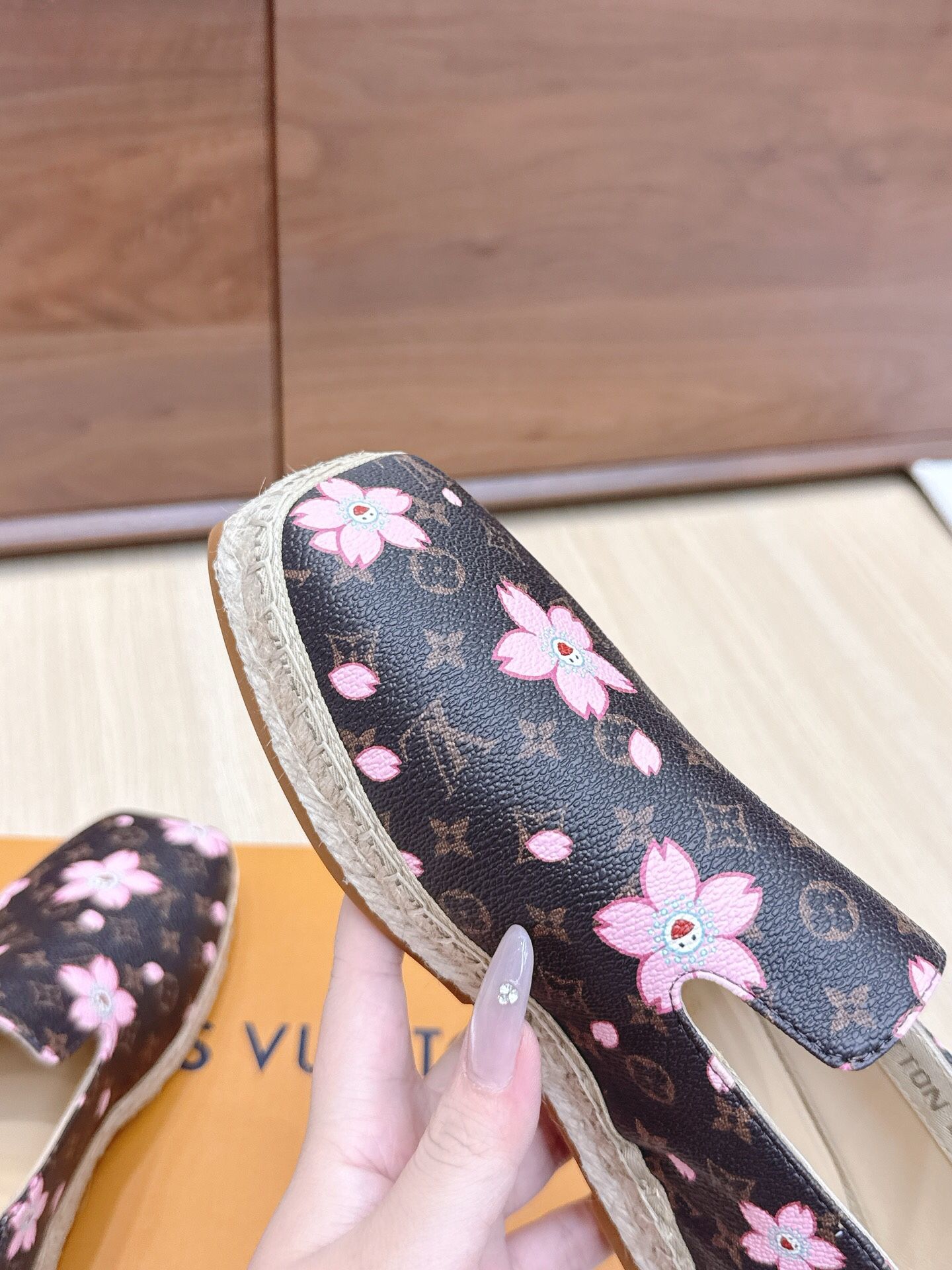 Women’s Casual Shoes