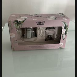 Beautiful Tea Set - Perfect For Gift Our Use- New In Box!