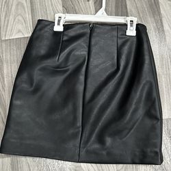 H&M black skirt