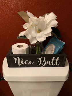 Farmhouse Bathroom Decor