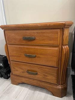 Dresser nightstand bed table