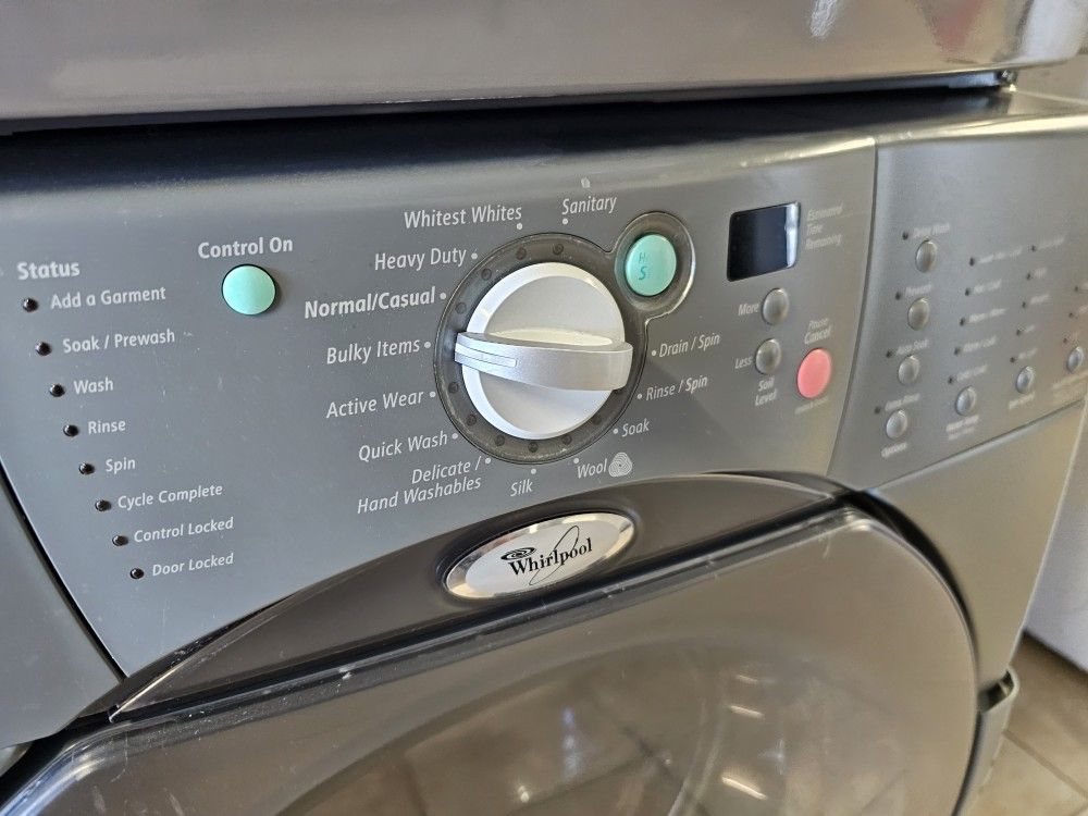 WHIRLPOOL DUET FRONT LOAD WASHER AND GAS DRYER SET HEAVY DUTY for Sale