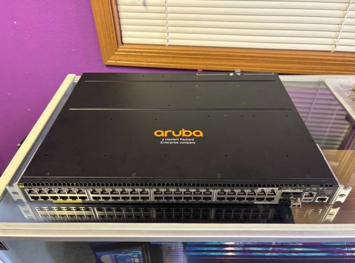 Aruba Network Switch JL322A
