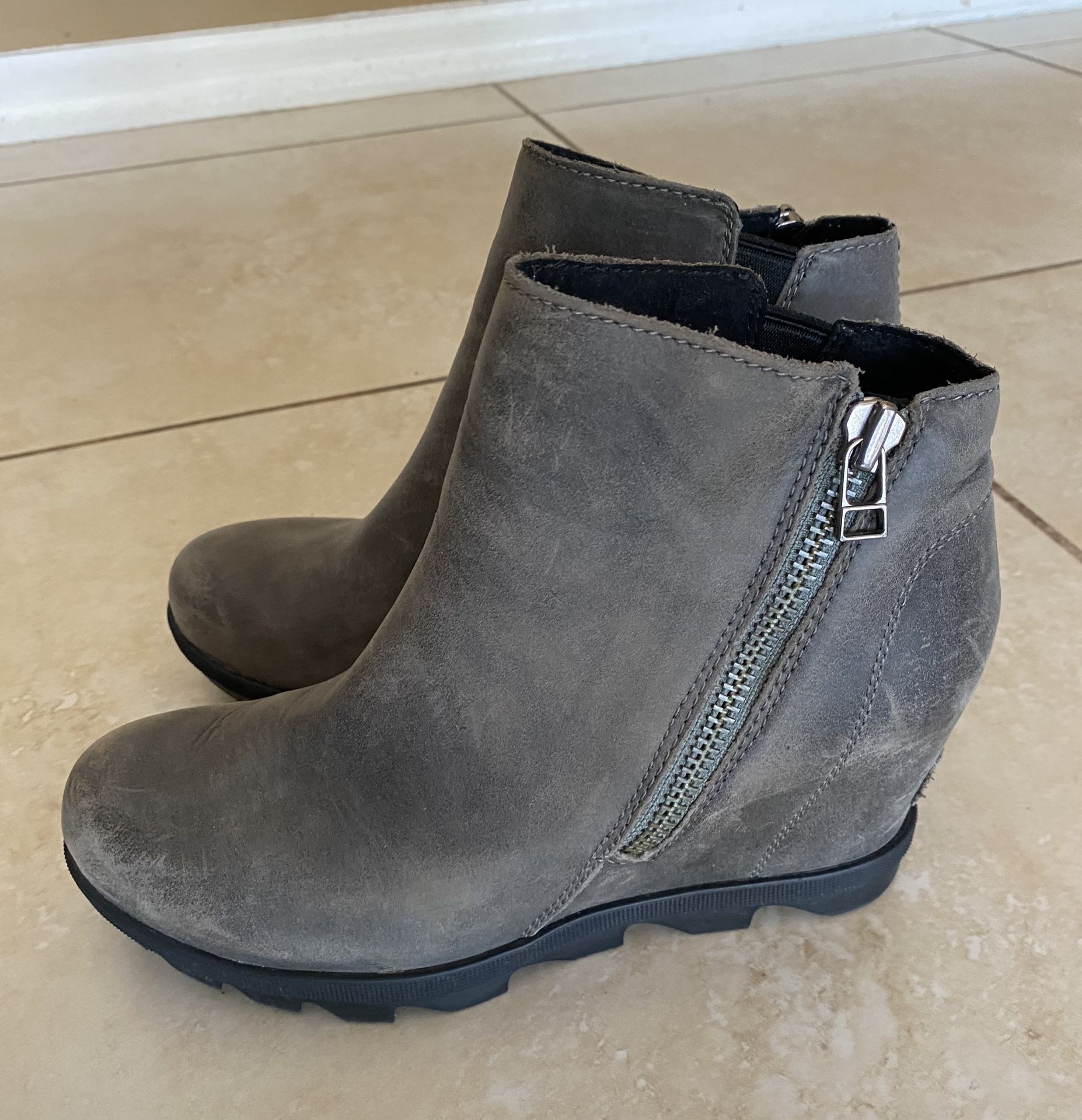 Sorel Joan Of Arctic Wedge II Zip Ankle Boots Booties Women’s 7.5