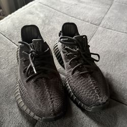 Yeezy Boost 350 V2