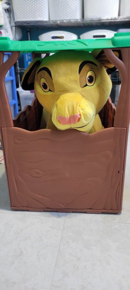 Lion King 6 Volt Cub Simba Plush Ride On by Dynacraft with Jungle Den Included