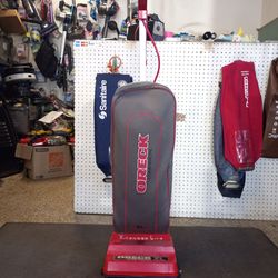 Commercial vacuum cleaner
