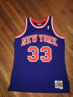 NY KNICKS JERSEY