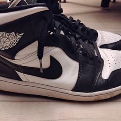 Air Jordan One Panda 