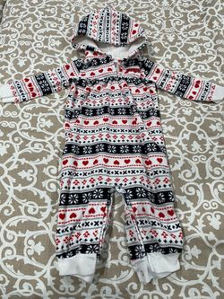 Just One You By Carter’s Brand Warm Winter Holiday Christmas Bodysuit For Baby Girl Size 12 Months