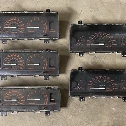 86 - 93 Mazda B2200 - B2600 Cluster