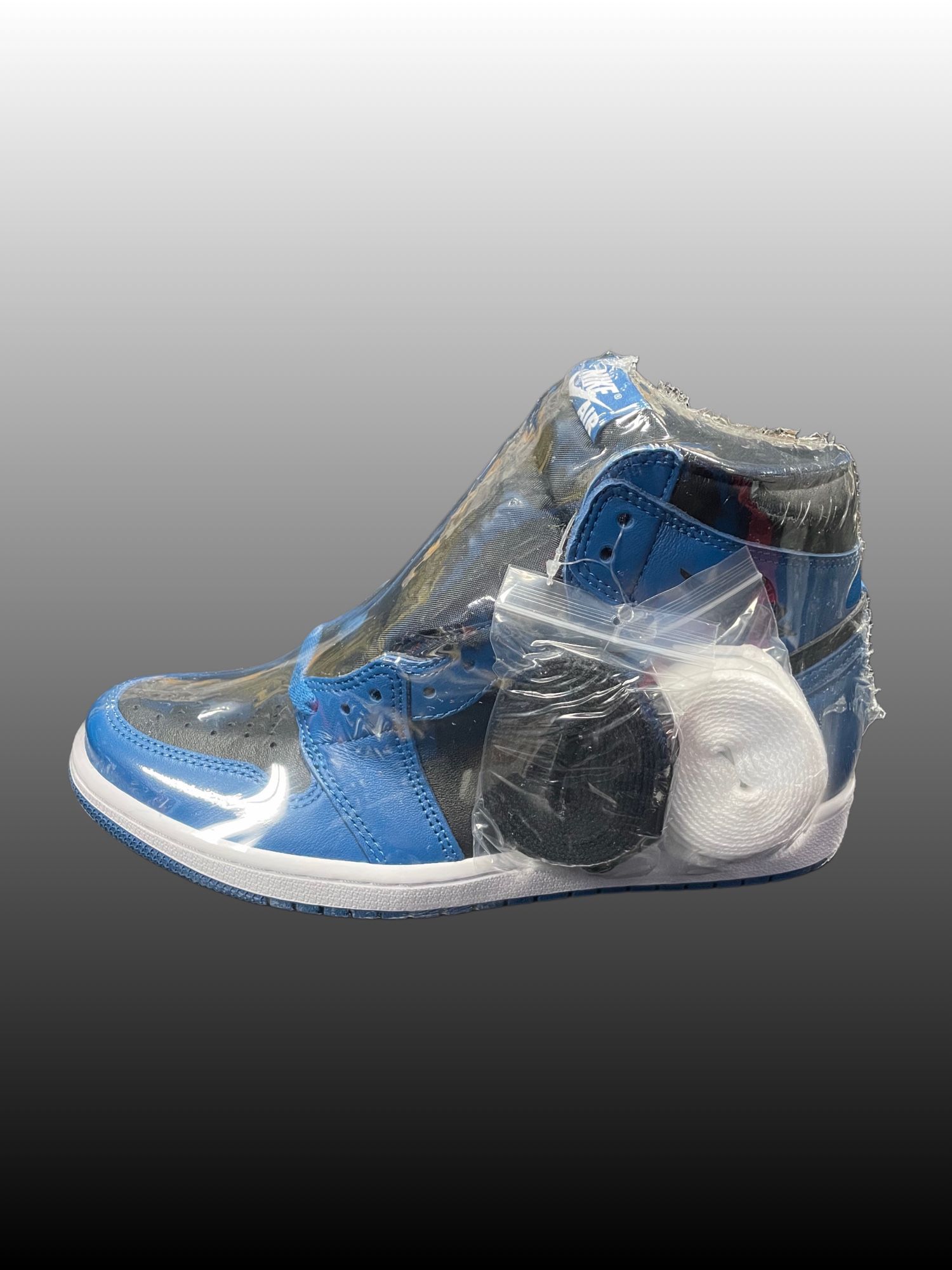 Jordan 1 Retro “Marina Blue”