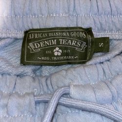 Tag Of The Denim  Tear Shorts 