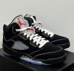 Jordan 5 Metallic Blacks