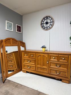 Dresser, Cajonera