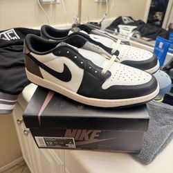 Brand New Men’s Jordan 1 Low Mocha Size 12