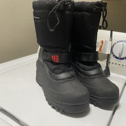 Size 6 1/2 Waterproof Boots