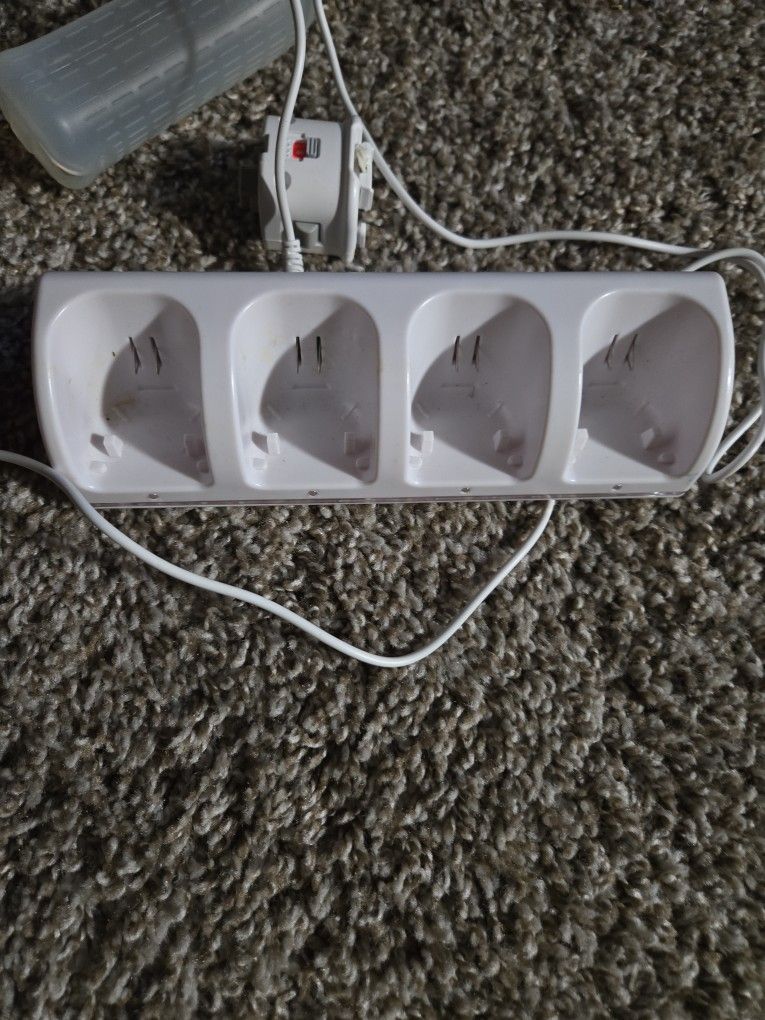 WII BLUE LIGHT CHARGER STATION