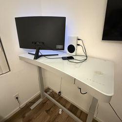 47” Adjustable Desk with charging pad built in & 27”  Samsung Curved Gaming Monitor
