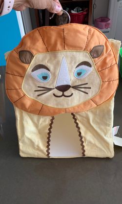 Diaper hanging storage