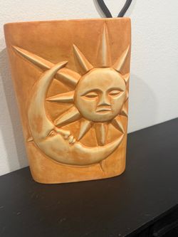 Vintage 2 sided design celestial pottery