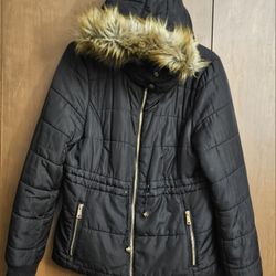 Rue21 Women’s Black Puffer Jacket XL w/ Faux Fur Hood