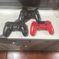 PS4 Controllers 