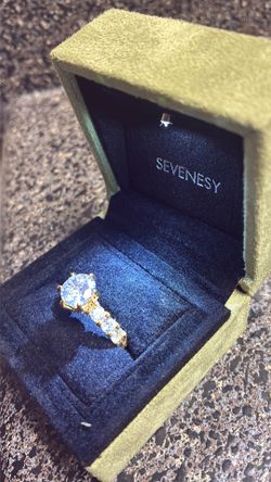 Sevensy ring
