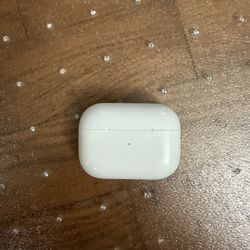 Apple Airpods pro 1st generation. 