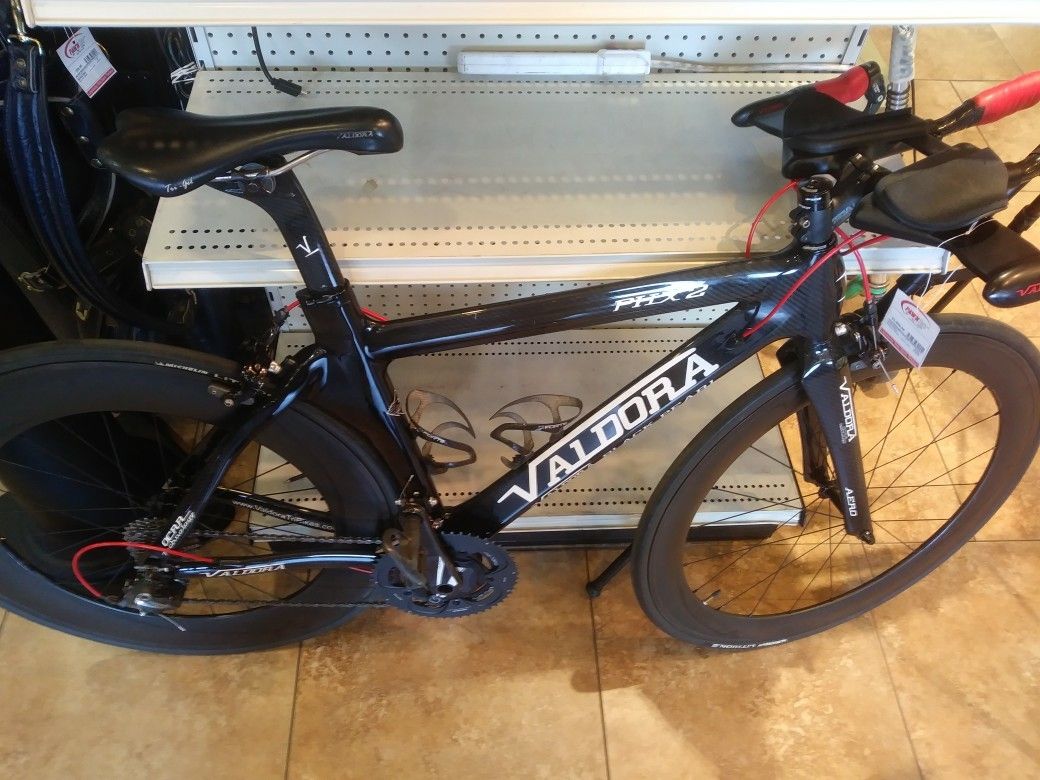 Valdora PHX 2 racing bike w/ carbon Fiber frame