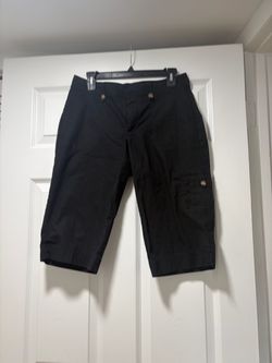 Dockers women's black Bermuda