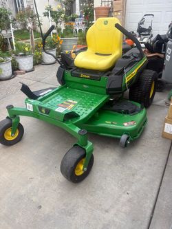 Z325E ZTrak 48-in 24 -HP V-twin Gas Zero-turn riding lawn mower
