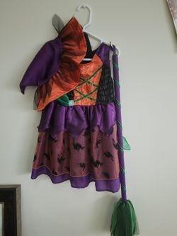 Very cute Halloween witch costume...with Hat & Broom...size 4...worn once...