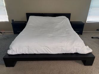 King Platform Bed Frame & Mattress